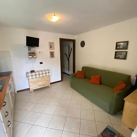 Ferienwohnung Bianchina - Bilocale Con Giardino Privato Valdisotto Exterior foto